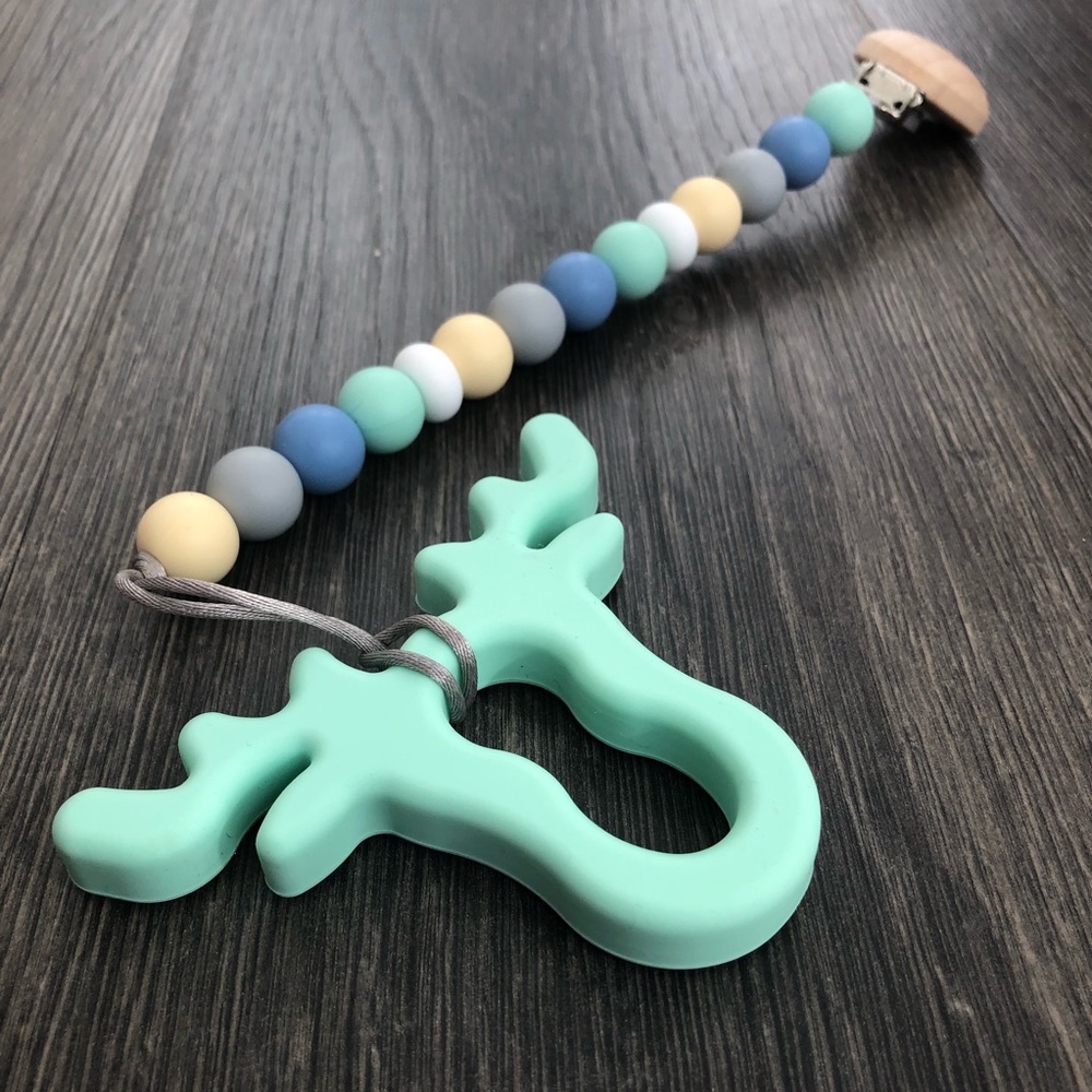 Pacifier Clip - Picture 3 of 4